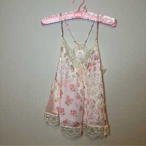 Francesca's Collections Pink Floral Lace Tank Top NWT
